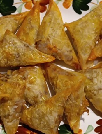 triangolini-di-pasta-fillo-rape-e-prugne-click