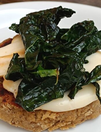 hamburger-veggie-scamorza-e-cavolo-nero-click