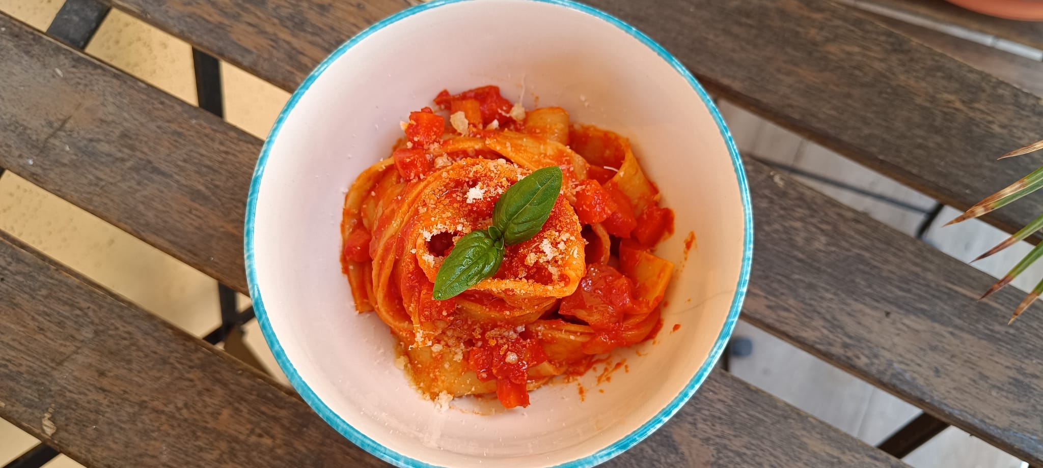 pappardelle-al-sugo-speziato-ricetta